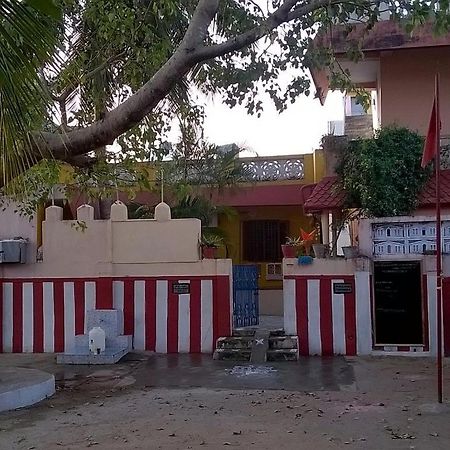 Shakti Family Guest House マハーバリプラム エクステリア 写真